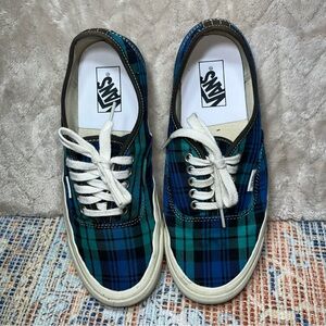 Vans Men's Blue and Green Plaid Sneakers